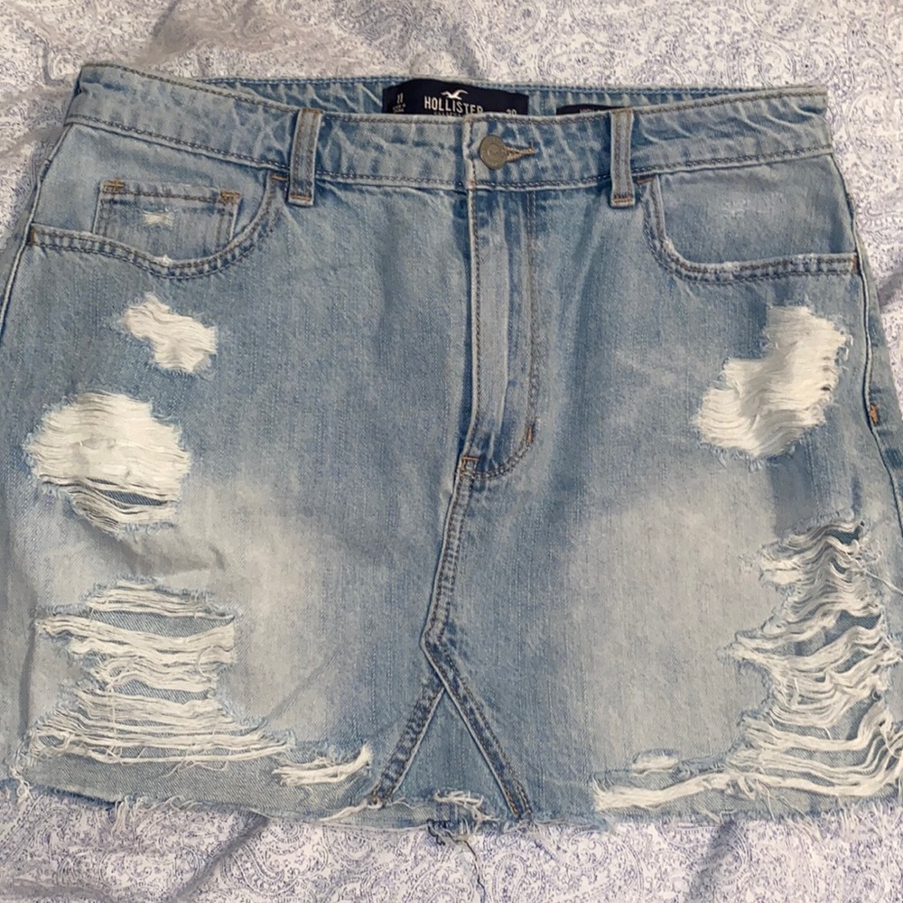 Hollister ripped high rise jean skirt, size 11.
